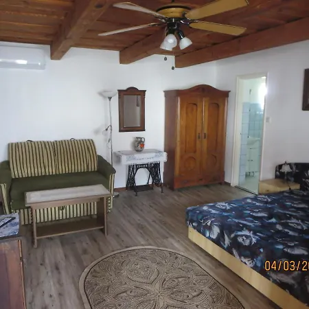 Molnarporta アパート Szentgyorgyvolgy